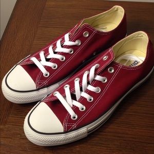 Women's Converse Size 10, Brand New!